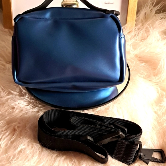 Rains New Box Bag Micro W3 Shoulder Bag - Picture 8 of 10